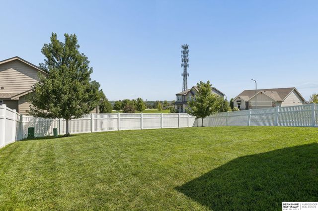 21302 G Street, Elkhorn, NE 68022