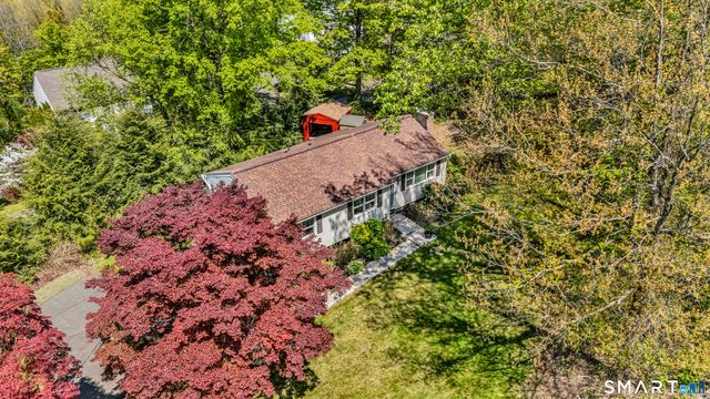 51 Chipmunk Trail, Newtown, CT 06482
