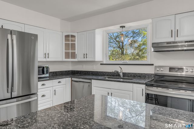 51 Chipmunk Trail, Newtown, CT 06482