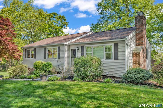 51 Chipmunk Trail, Newtown, CT 06482