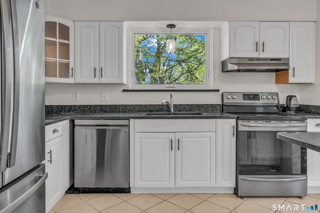 51 Chipmunk Trail, Newtown, CT 06482