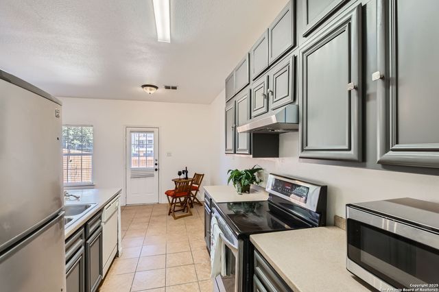4105 ST CHARLES BAY, San Antonio, TX 78229