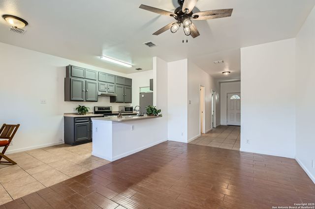 4105 ST CHARLES BAY, San Antonio, TX 78229