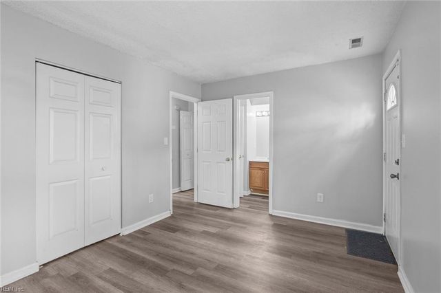 624 Hollomon DR, Hampton, VA 23666