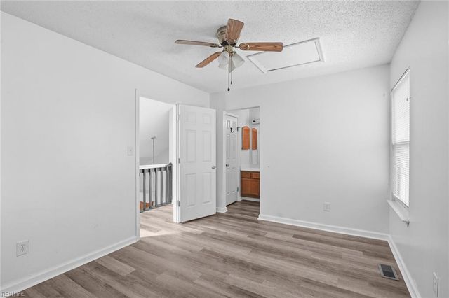 624 Hollomon DR, Hampton, VA 23666