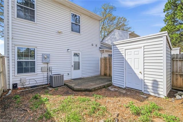 624 Hollomon DR, Hampton, VA 23666