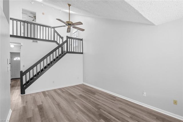 624 Hollomon DR, Hampton, VA 23666