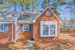 624 Hollomon DR, Hampton, VA 23666