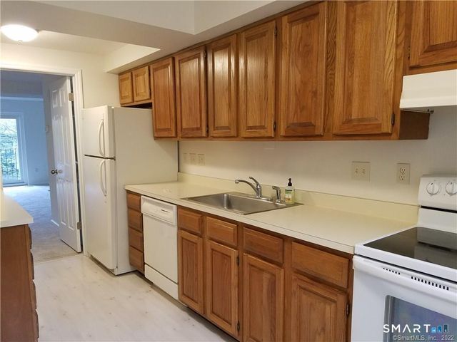 83 Highland Road 83, Stamford, CT 06902