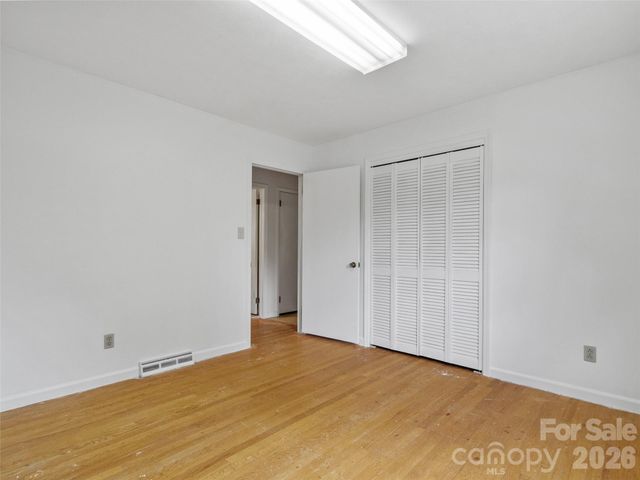 42 Sheppard Drive, Asheville, NC 28806