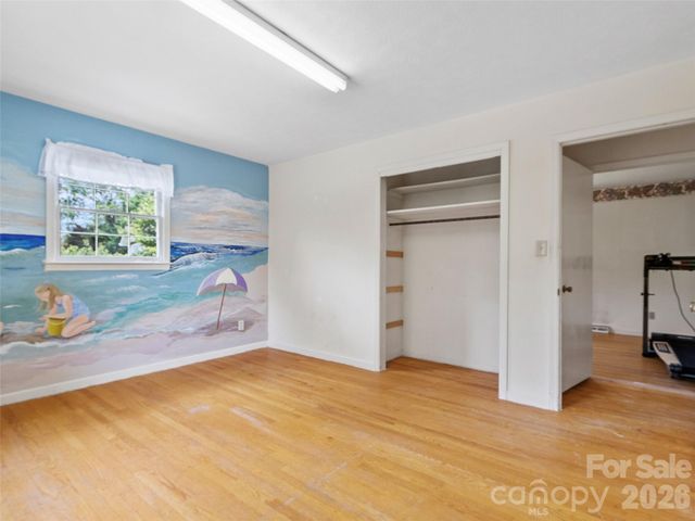 42 Sheppard Drive, Asheville, NC 28806