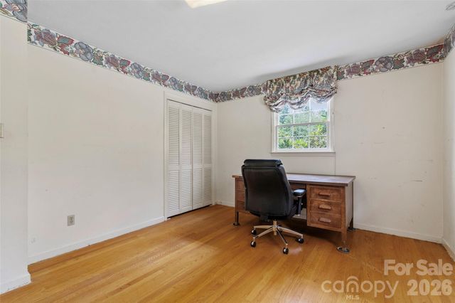 42 Sheppard Drive, Asheville, NC 28806