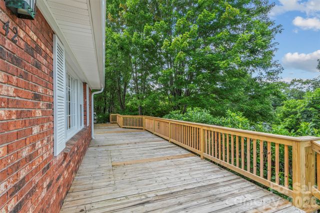 42 Sheppard Drive, Asheville, NC 28806