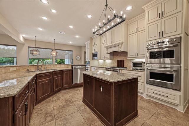 27107 W Balsam Fir Circle, Spring, TX 77386