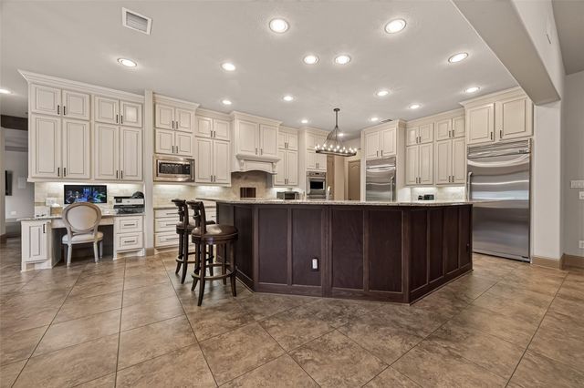 27107 W Balsam Fir Circle, Spring, TX 77386