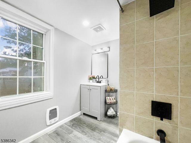 208 Fayette Ave, Wayne Twp., NJ 07470