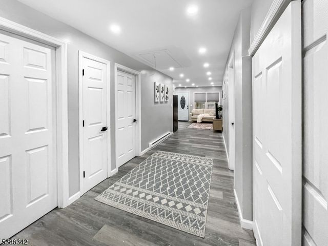 208 Fayette Ave, Wayne Twp., NJ 07470