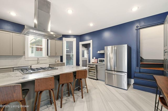 4556 S 3rd St, Louisville, KY 40214