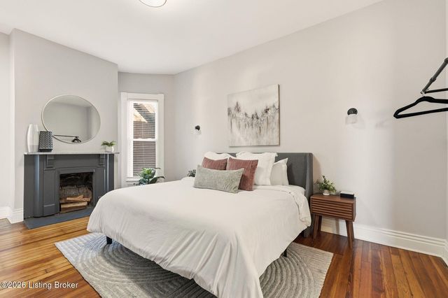 4556 S 3rd St, Louisville, KY 40214