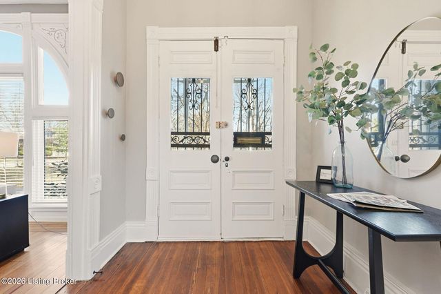 4556 S 3rd St, Louisville, KY 40214