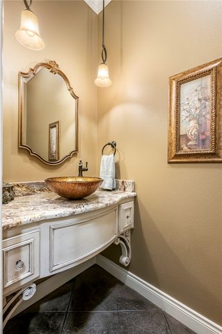 27 S Windsor Drive, Rogers, AR 72758