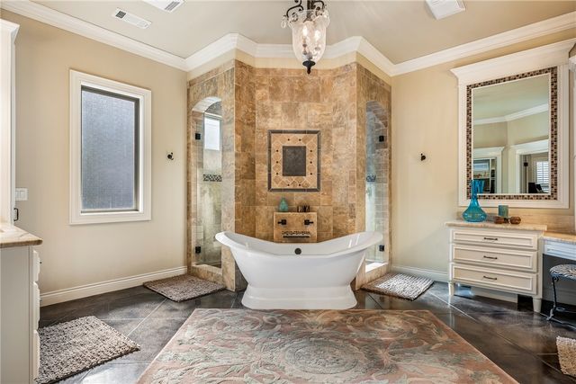 27 S Windsor Drive, Rogers, AR 72758