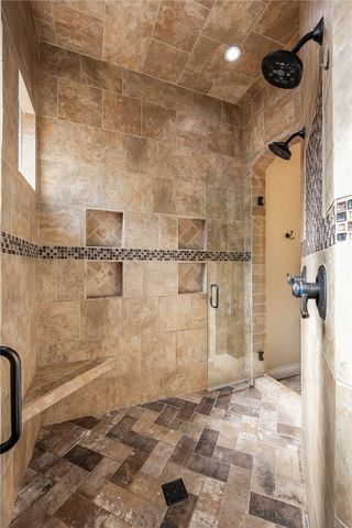 27 S Windsor Drive, Rogers, AR 72758