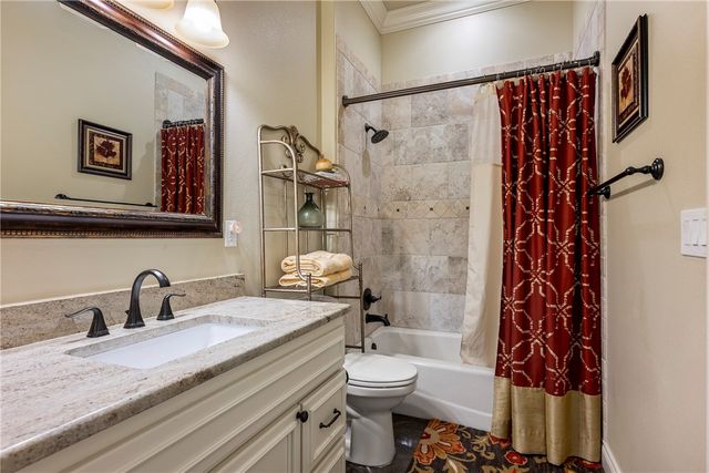 27 S Windsor Drive, Rogers, AR 72758