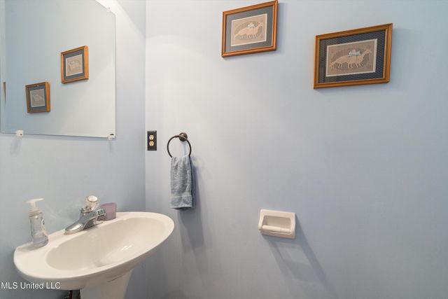 7860 Windersgate Circle, Olive Branch, MS 38654
