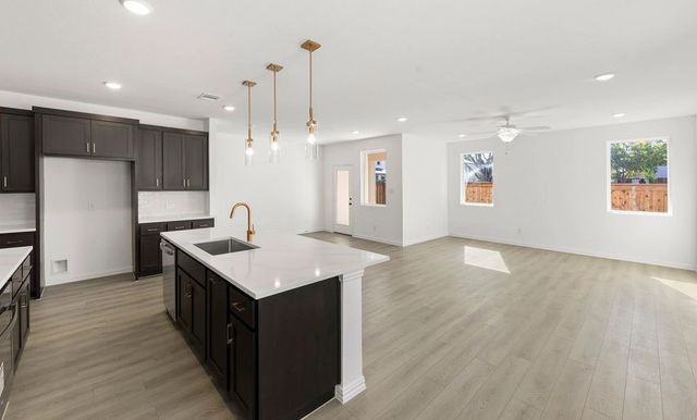 6910 Mission Tejas Drive, Dallas, TX 75228