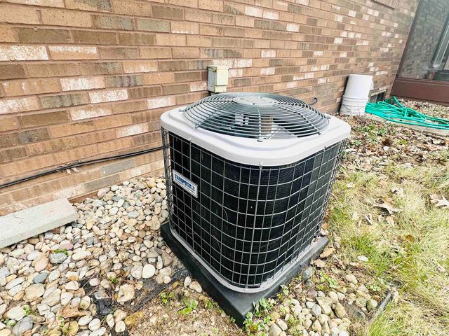 60979 Myrtle Road, South Bend, IN 46614