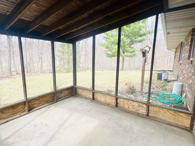 60979 Myrtle Road, South Bend, IN 46614