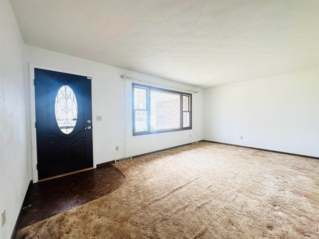 60979 Myrtle Road, South Bend, IN 46614