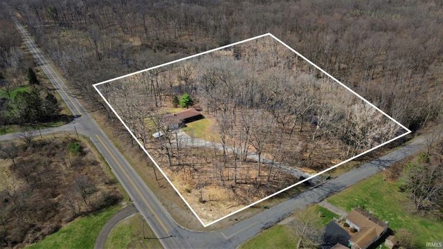 60979 Myrtle Road, South Bend, IN 46614