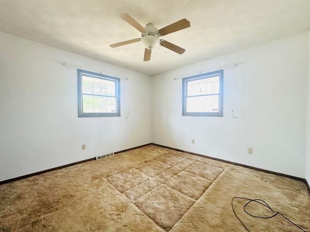 60979 Myrtle Road, South Bend, IN 46614