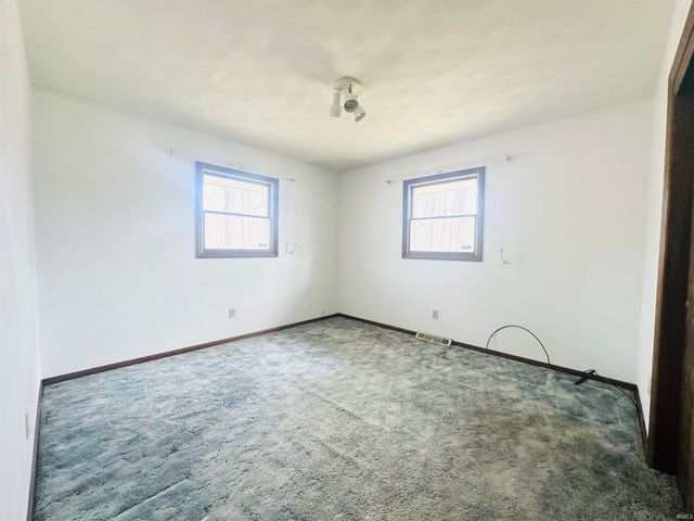 60979 Myrtle Road, South Bend, IN 46614