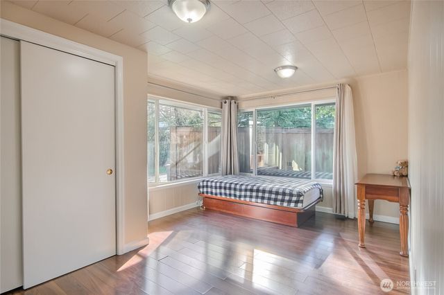 31451 7th PL SW, Federal Way, WA 98023