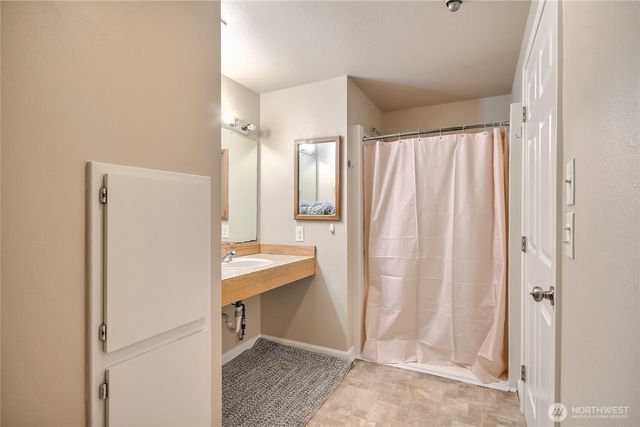 31451 7th PL SW, Federal Way, WA 98023