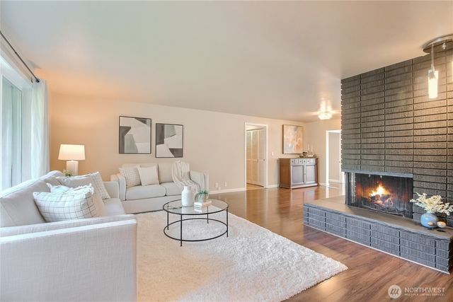 31451 7th PL SW, Federal Way, WA 98023