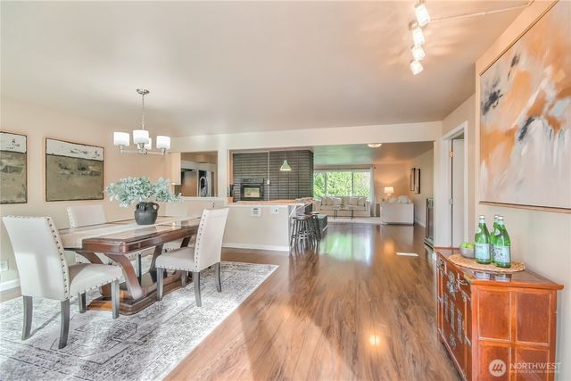 31451 7th PL SW, Federal Way, WA 98023