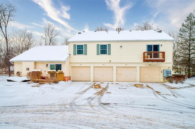 722 Griswold Street 8, Howell, MI 48843