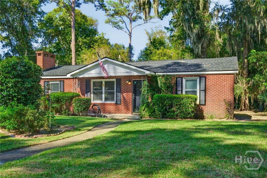 Image 1 of property listing at 5 Lansing Avenue, Savannah, GA 31406