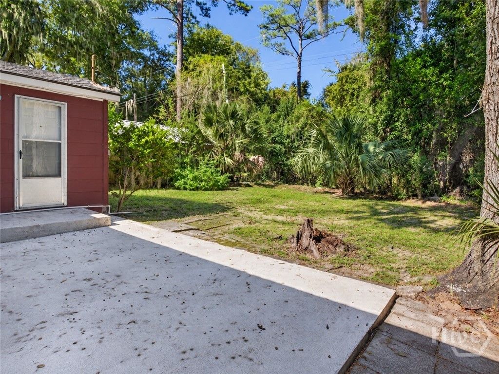 Image 34 of property listing at 5 Lansing Avenue, Savannah, GA 31406
