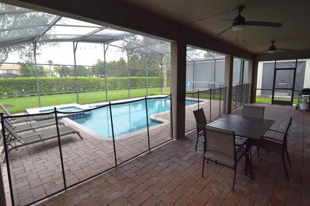 1402 MOON VALLEY DRIVE, Davenport, FL 33896