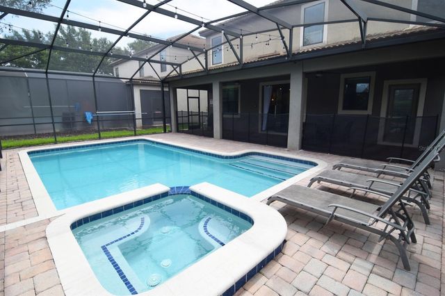 1402 MOON VALLEY DRIVE, Davenport, FL 33896