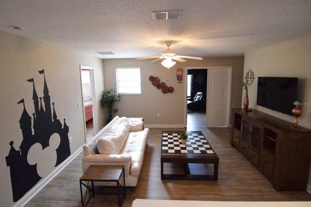 1402 MOON VALLEY DRIVE, Davenport, FL 33896