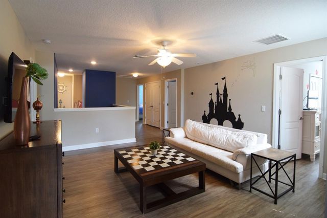 1402 MOON VALLEY DRIVE, Davenport, FL 33896