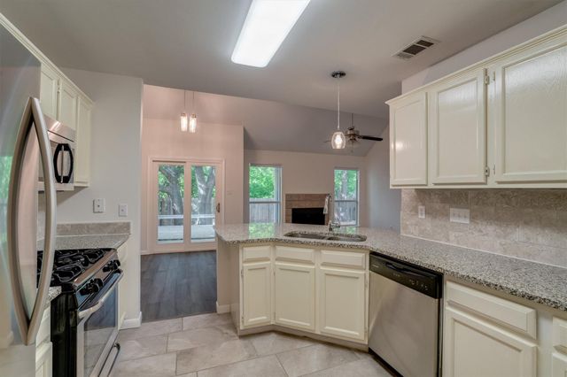 13030 Staton DR, Austin, TX 78727