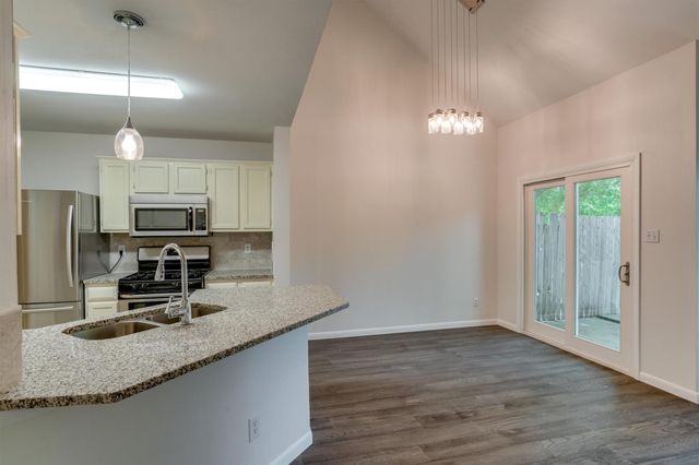 13030 Staton DR, Austin, TX 78727