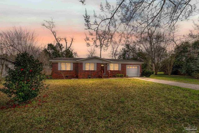 3844 Stefani Rd, Cantonment, FL 32533